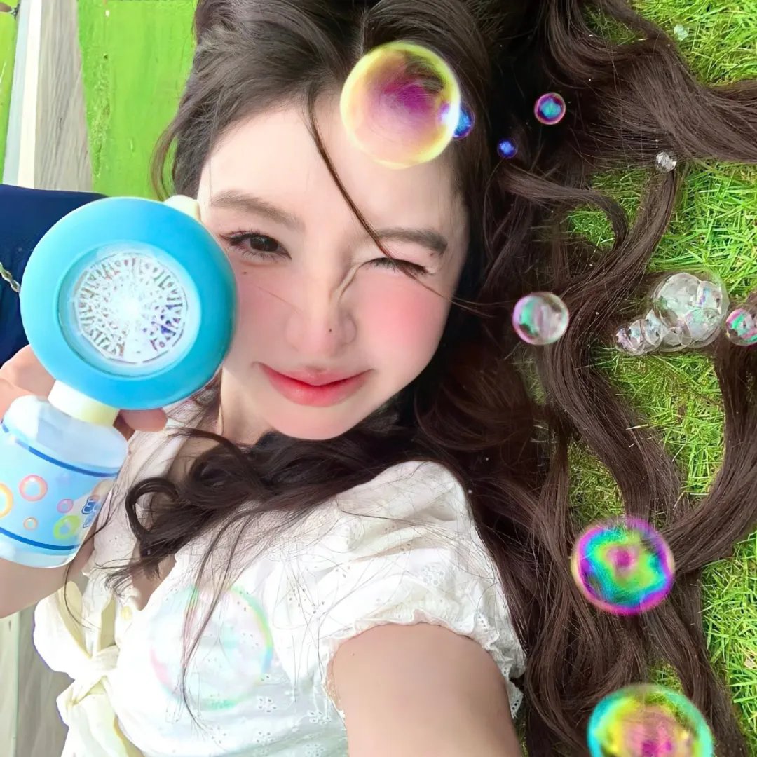 她来自未来